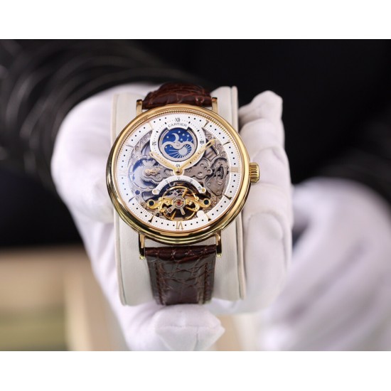 【品牌】Cartier 卡地亚【机芯】全自动机械机芯【材料】矿物质超强镜面【尺寸】直径42mm厚12mm！