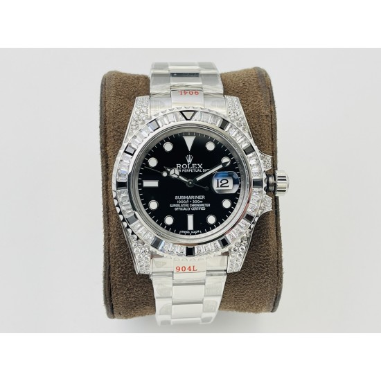 【VRS Factory2022墙裂推荐 市场最高版本】奢华大作,劳力士Rolex SUB潜航者后镶钻定制版!是奢华闪耀与永不退色的融合,更是经典潮流的不二之选!1⃣️【表壳】直径40MM。每一颗钻石/彩宝均来自奥地利(施华洛世奇原产地)经过严格的筛选,确保颜色,大小,火彩统一,专业珠宝镶嵌师精心镶嵌。2⃣️【表带】跟官网同步,904L蚝式钢完美还原坚固耐用的优良血统,效果可媲美原装。3⃣️【机芯】采用复刻界的机芯之王——搭配3135自动上旋机芯。VRS Factory匠心力作 敬请各路表友品鉴! 【VRS Factory2022墙裂推荐 市场最高版本】奢华大作,劳力士Rolex SUB潜航者后镶钻定制版!是奢华闪耀与永不退色的融合,更是经典潮流的不二之选!1⃣️【表壳】直径40MM。每一颗钻石/彩宝均来自奥地利(施华洛世奇原产地)经过严格的筛选,确保颜色,大小,火彩统一,专业珠宝镶嵌师精心镶嵌。2⃣️【表带】跟官网同步,904L蚝式钢完美还原坚固耐用的优良血统,效果可媲美原装。3⃣️【机芯】采用复刻界的机芯之王——搭配3135自动上旋机芯。VRS Factory匠心力作 敬请各路表友品鉴!