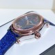 实拍 萧邦-ChopardHappy Sport Oval 石英版本腕表精钢表壳制表工艺与优雅美学风格巧妙结合,以此来展示女性魅力和技术性能。玫瑰金真空电镀材质,既优雅又时尚,以圆润柔美的曲线演绎隽永女性魅力。萧邦对象征永恒的椭圆形展现新颖诠释,打造出一款献给女性的臻礼,许下一个象征快乐的诚挚诺言。Happy Spor欢快嬉戏、自由旋转的水钻珠子在两片蓝宝石水晶之间愉悦轻舞。表壳 约30mm珍珠贝壳彩色表盘搭配光泽亮皮纹表带针扣穿戴C表扣。 实拍 萧邦-ChopardHappy Sport Oval 石英版本腕表精钢表壳制表工艺与优雅美学风格巧妙结合,以此来展示女性魅力和技术性能。玫瑰金真空电镀材质,既优雅又时尚,以圆润柔美的曲线演绎隽永女性魅力。萧邦对象征永恒的椭圆形展现新颖诠释,打造出一款献给女性的臻礼,许下一个象征快乐的诚挚诺言。Happy Spor欢快嬉戏、自由旋转的水钻珠子在两片蓝宝石水晶之间愉悦轻舞。表壳 约30mm珍珠贝壳彩色表盘搭配光泽亮皮纹表带针扣穿戴C表扣。