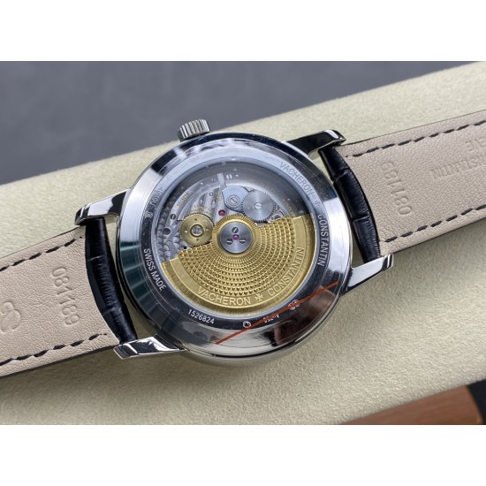 江诗丹顿 VC R39 Vacheron constantin 经典之美品鉴江诗丹顿 纵横四海系列 众横四海系列 逆跳日历款腕表 型号4000V/210A-B911 堪称意义非凡的里程碑之作。凝聚着日内瓦悠久制表传统的钟表复杂功能,体现出超凡技艺与时代风尚的绝妙融合。 采用自制Cal.2460 R31L/2机芯 直径41毫米 904钢带官网同步 一键拆卸 同时另可自由更换搭配胶带 皮带! 欢迎各大表友品鉴。 江诗丹顿 VC R39 Vacheron constantin 经典之美品鉴江诗丹顿 纵横四海系列 众横四海系列 逆跳日历款腕表 型号4000V/210A-B911 堪称意义非凡的里程碑之作。凝聚着日内瓦悠久制表传统的钟表复杂功能,体现出超凡技艺与时代风尚的绝妙融合。 采用自制Cal.2460 R31L/2机芯 直径41毫米 904钢带官网同步 一键拆卸 同时另可自由更换搭配胶带 皮带! 欢迎各大表友品鉴。