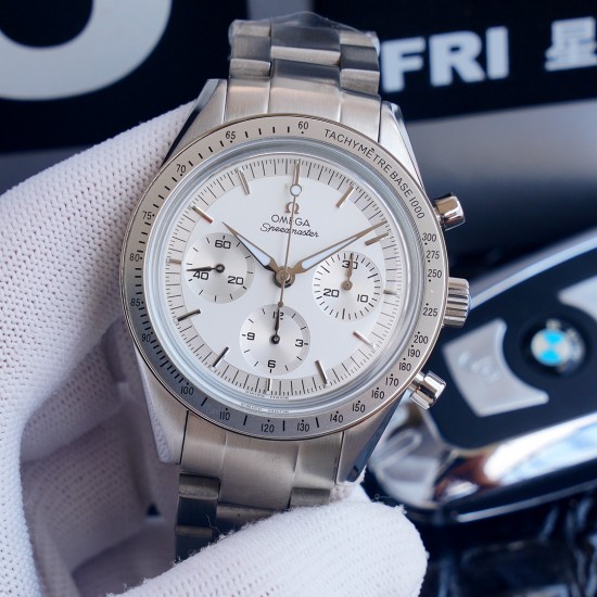 欧米茄 OMEGA 超霸系列升级版全新上市,再续非凡传奇,经典文艺 、霸气十足、搭配原装进口7750全自动机械机芯(零返修)直径41mm,厚度:11mm,汇集星期,月份,日期显示等多功能于一身。最佳男士腕表之美誉,蓝宝石镜面、奥氏体316L精钢表壳,PVD炉内电镀工艺,意大利精致小牛皮,904钢带欢迎订购⚠️请认准独家品质 欧米茄 OMEGA 超霸系列升级版全新上市,再续非凡传奇,经典文艺 、霸气十足、搭配原装进口7750全自动机械机芯(零返修)直径41mm,厚度:11mm,汇集星期,月份,日期显示等多功能于一身。最佳男士腕表之美誉,蓝宝石镜面、奥氏体316L精钢表壳,PVD炉内电镀工艺,意大利精致小牛皮,904钢带欢迎订购⚠️请认准独家品质