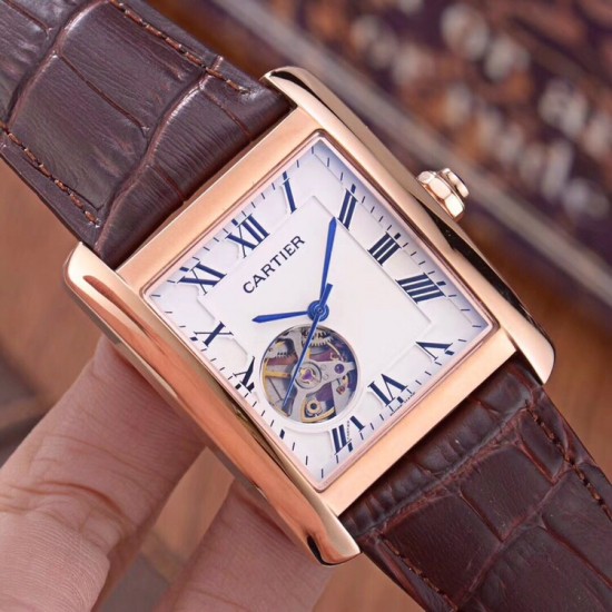 品牌:Cartier 卡地亚 类型:精品男士腕表表带:真牛皮表带机芯:全自动机械机芯镜面:矿物质强化玻璃品味高雅 浩瀚大气 匠心独运尺寸:直径42mm 厚12mm! 品牌:Cartier 卡地亚 类型:精品男士腕表表带:真牛皮表带机芯:全自动机械机芯镜面:矿物质强化玻璃品味高雅 浩瀚大气 匠心独运尺寸:直径42mm 厚12mm!