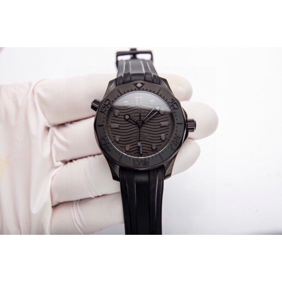 OMEGA 欧米茄 墨黑陶瓷系列300米潜水腕表全网独家品质。【机芯】搭载以全新日本原装进口西铁城全自动机械机芯!【玻璃】高清双卜蓝宝石玻璃【陶瓷圈】采用进口陶瓷圈搭配12点蓝宝石月光珠(美观/高级)【指针】Super-LumiNova夜光涂层,蓝绿双色夜光,分针绿色夜光显示配合表圈绿色夜光点用于潜水氧气倒计时【陀片】对应原版8806金属陀片【字面】对应专柜海马300瓷面工艺【表壳】采用316L精钢表壳,搭载同级唯一陶瓷原装单向旋转计时圈口。表壳侧面泄压阀跟原装一致。表径42mm! OMEGA 欧米茄 墨黑陶瓷系列300米潜水腕表全网独家品质。【机芯】搭载以全新日本原装进口西铁城全自动机械机芯!【玻璃】高清双卜蓝宝石玻璃【陶瓷圈】采用进口陶瓷圈搭配12点蓝宝石月光珠(美观/高级)【指针】Super-LumiNova夜光涂层,蓝绿双色夜光,分针绿色夜光显示配合表圈绿色夜光点用于潜水氧气倒计时【陀片】对应原版8806金属陀片【字面】对应专柜海马300瓷面工艺【表壳】采用316L精钢表壳,搭载同级唯一陶瓷原装单向旋转计时圈口。表壳侧面泄压阀跟原装一致。表径42mm!