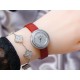 伯爵-PIAGET PIAGPOSESSION系列 完美品相,360度可旋转耀眼钻圈,时来运转好寓意,满钻镶嵌,高端大气,这款高级女士皮带腕表以Posession系列的标志性旋转圆环为灵感,搭配璀璨钻石彰显标志性风格 瑞士机芯,采用原装针式表扣佩戴方便!尺寸:29mm实物拍摄品质如一! 伯爵-PIAGET PIAGPOSESSION系列 完美品相,360度可旋转耀眼钻圈,时来运转好寓意,满钻镶嵌,高端大气,这款高级女士皮带腕表以Posession系列的标志性旋转圆环为灵感,搭配璀璨钻石彰显标志性风格 瑞士机芯,采用原装针式表扣佩戴方便!尺寸:29mm实物拍摄品质如一!