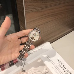 浪琴开创者系列飞轮女表，天然贝母面，全自动机械机芯，蓝宝石镜面，精钢表壳表带，表盘尺寸，宽33mm，厚12mm