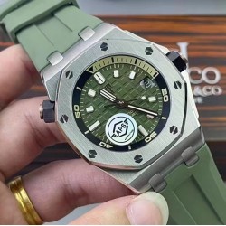 AP 爱彼Audemars Piguet 15720ST.OO.A052CA.01皇家橡树离岸型 男士机械腕表 尺寸42mm，搭配复刻⌚️原装Calibre4308全自动机械机芯 反炫光处理蓝宝石水晶玻璃 采用进口316精钢鑫表壳 搭配进口氟橡胶表带（头层小牛皮）原装针扣 超高品质，货有所值 硬汉必备神器 经过多道工序的打磨和磨砂处理，终把AP特有的八角型表圈表达出棱角分明的线条，爱彼入门级腕表强烈推荐！