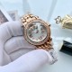 萧邦 Chopard Happy Diamonds 走珠系列腕表。巧妙运用其经典元素，发挥传奇般的大胆创意，展现浓厚的现代气息。天然珍珠贝母表盘搭配罗马、条钉刻度，采用双层玻璃镜面使钻石在表盘悬空游走，进口石英机芯，气质优雅之选，让你举手投足间优雅从容。尺寸32mm*35mm*10mm️