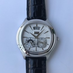 TW出品【高端品质复刻版】伯爵 黑带系列 Piaget BLACK -TIE系列GOA32017 男士腕表 枕形的表壳以不同的几何造型完美和谐地搭配在一起 体现出伯爵匠心独具的创意 造工精湛的机芯不仅拥有时 分和小秒针显示 同时还能区分昼夜 精确显示第二地时间 并配有大型日期显示窗 在设计典雅的表盘上清晰呈现各项功能 尺寸42mm 机芯型号 850P全自动机械 蓝宝石水晶玻璃 进口牛皮 原装折叠扣 是陪伴您外出旅游的最佳旅行腕表