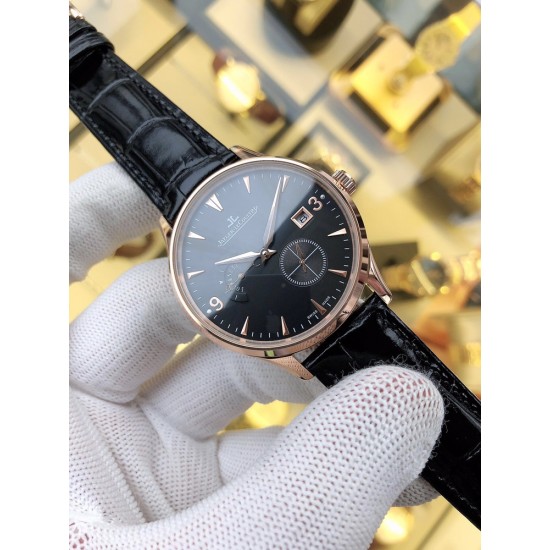 品牌:积家-Jaeger-LeCoultr表带:进口小牛皮/316精钢机芯:全自动机械机芯材料:高级强化镀膜镜面尺寸:直径40mm,厚度12mm 品牌:积家-Jaeger-LeCoultr表带:进口小牛皮/316精钢机芯:全自动机械机芯材料:高级强化镀膜镜面尺寸:直径40mm,厚度12mm
