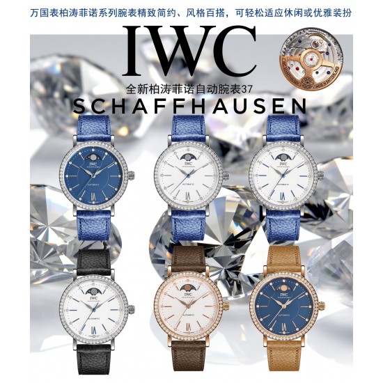 TW新品 颜值巅峰IWC旗下最耀眼的明星,万国长动能月相专家。全新的柏涛菲诺系列IW659601透底腕表。独家巨资订制万国Cal.32800真月相功能机芯【表壳】316L精钢表壳,打磨抛光非常圆润。尺寸37.1跟官网一致。双面防反光拱形蓝宝石镀膜镜面 【表带】意大利小牛皮 【机芯】自主研制自动上链机械机芯,机芯稳定,走时准。IWC旗下最耀眼的透底腕表。适合各种商务场合,简敛精致不失优雅!欢迎各路表友品鉴! TW新品 颜值巅峰IWC旗下最耀眼的明星,万国长动能月相专家。全新的柏涛菲诺系列IW659601透底腕表。独家巨资订制万国Cal.32800真月相功能机芯【表壳】316L精钢表壳,打磨抛光非常圆润。尺寸37.1跟官网一致。双面防反光拱形蓝宝石镀膜镜面 【表带】意大利小牛皮 【机芯】自主研制自动上链机械机芯,机芯稳定,走时准。IWC旗下最耀眼的透底腕表。适合各种商务场合,简敛精致不失优雅!欢迎各路表友品鉴!