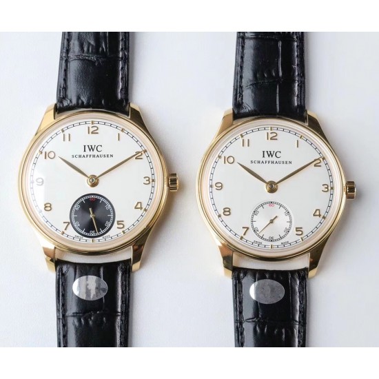 IWC 万国(葡萄牙系列)V3版 IW545408型腕表,简称“琼斯之剑”。正品开模,干练整洁,专为男士打造的腕表。锅盖蓝宝石玻璃,手动上弦的滴答声,背透镶嵌的红宝石,来回摆动的游丝走线,纯粹的机械之美,都让每个狂热的机械爱好者深深着迷!表盘尺寸:44毫米X10机芯类型:手动机㭜系列型号:98295动力储存:46小时表镜材质:兰宝石玻璃表带材质:意大利小牛皮表扣类型:针扣后盖表底:透底功能风格:6位小秒针,纯粹机械之美! IWC 万国(葡萄牙系列)V3版 IW545408型腕表,简称“琼斯之剑”。正品开模,干练整洁,专为男士打造的腕表。锅盖蓝宝石玻璃,手动上弦的滴答声,背透镶嵌的红宝石,来回摆动的游丝走线,纯粹的机械之美,都让每个狂热的机械爱好者深深着迷!表盘尺寸:44毫米X10机芯类型:手动机㭜系列型号:98295动力储存:46小时表镜材质:兰宝石玻璃表带材质:意大利小牛皮表扣类型:针扣后盖表底:透底功能风格:6位小秒针,纯粹机械之美!