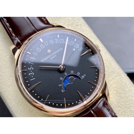 江诗丹顿 VC R39 Vacheron constantin 经典之美品鉴江诗丹顿 纵横四海系列 众横四海系列 逆跳日历款腕表 型号4000V/210A-B911 堪称意义非凡的里程碑之作。凝聚着日内瓦悠久制表传统的钟表复杂功能,体现出超凡技艺与时代风尚的绝妙融合。 采用自制Cal.2460 R31L/2机芯 直径41毫米 904钢带官网同步 一键拆卸 同时另可自由更换搭配胶带 皮带! 欢迎各大表友品鉴。 江诗丹顿 VC R39 Vacheron constantin 经典之美品鉴江诗丹顿 纵横四海系列 众横四海系列 逆跳日历款腕表 型号4000V/210A-B911 堪称意义非凡的里程碑之作。凝聚着日内瓦悠久制表传统的钟表复杂功能,体现出超凡技艺与时代风尚的绝妙融合。 采用自制Cal.2460 R31L/2机芯 直径41毫米 904钢带官网同步 一键拆卸 同时另可自由更换搭配胶带 皮带! 欢迎各大表友品鉴。