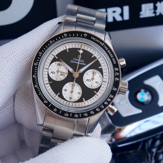 欧米茄 OMEGA 超霸系列升级版全新上市,再续非凡传奇,经典文艺 、霸气十足、搭配原装进口7750全自动机械机芯(零返修)直径41mm,厚度:11mm,汇集星期,月份,日期显示等多功能于一身。最佳男士腕表之美誉,蓝宝石镜面、奥氏体316L精钢表壳,PVD炉内电镀工艺,意大利精致小牛皮,904钢带欢迎订购⚠️请认准独家品质 欧米茄 OMEGA 超霸系列升级版全新上市,再续非凡传奇,经典文艺 、霸气十足、搭配原装进口7750全自动机械机芯(零返修)直径41mm,厚度:11mm,汇集星期,月份,日期显示等多功能于一身。最佳男士腕表之美誉,蓝宝石镜面、奥氏体316L精钢表壳,PVD炉内电镀工艺,意大利精致小牛皮,904钢带欢迎订购⚠️请认准独家品质