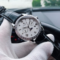 百达翡丽 Patek Philippe  搭配进口9100多功能机芯（0返修）功能（24小时,星期，星辰，月份）进口316精钢！搭配意大利进口小牛皮！原装折叠扣！尺寸42mm。耐磨防刮蓝宝石玻璃！超强防水50米！简约而不简单！你永远无法拥有一块百达翡丽，你只是在替你的后代保管他. ( 慎重承诺 ： 产品实物光泽手感更佳精湛 字盘刻度栩栩如生 壳套工艺都是宗师级别轻身检验 加上新时代机器高技锻造 上手震撼尊贵非凡。你值得拥有！ 三杰精致推荐男士多功能机械腕表 SJ为你精心挑选超真实实物图拍摄