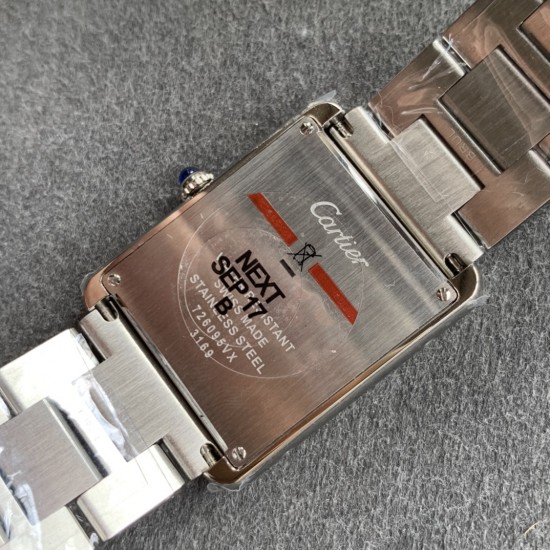 K11厂出品！升级V2版[强][强][强]顶级完美复刻的卡地亚TANK 坦克系列，[闪电]精钢版[闪电]有小号2431,中号2734,两个尺寸，顶级完美复刻，细节打磨，指针颜色，把头弧度，原厂鳄鱼皮带，底盖编码，均与正品一致！配贴码，一表一码！十种颜色表带！