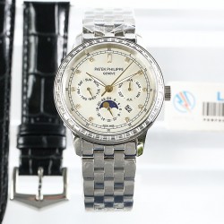 年末巨献“pp时尚新款 PATEK PHILIPPE【新年巨献 最高版本】百达翡丽超级复杂多功能系列（5721P-002）ZF厂高品质钢带款变运动系列原装9100升级版机芯。所有功能同正品（3字位月份显示 6字位24小时显示 9字位24小时和日月星辰显示），和原装一样的带水平压纹工艺，带荧光刻度 ，41mm直径。316L精钢镀金，原装进口蓝宝石水晶镜面。5721和5721P款的外钻为施华洛世奇钻，通透闪亮，气质非凡。在目前技术范畴内尽可能接近原装，此款腕表让您驾驭所有场合。