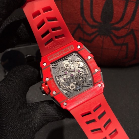 理查德米勒 Richard Mille⌚️碳纤维壳43*50毫米 一如既往防水胶带配原装折叠扣极具个性与夸张的表壳表盘设计只为遇见个性独特的你 一如既往的酷 理查德米勒 Richard Mille⌚️碳纤维壳43*50毫米 一如既往防水胶带配原装折叠扣极具个性与夸张的表壳表盘设计只为遇见个性独特的你 一如既往的酷