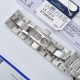 【赵丽颖同款】Longines浪琴 名匠系列情侣腕表。全新浪琴名匠月相腕表系列。 诠释女性高贵典雅。精钢表壳直径:34毫米尺寸。官方一致6字位月相1-31日期显示功能。进口石英机芯。三码合一。采用进口头层牛皮、原装蝴蝶扣。珍珠母贝表盘在女表中是运用较多的元素,浪琴为其搭配了12颗钻石时标,将女性魅力发挥到极致。盘面6点钟位置的小表盘显示月相和日期,兼顾实用性和浪漫感,精巧别致。字表盘扫描打版,颜色、“麦粒”格纹深浅、内影字体大小粗细与正品完全一致。 三码合一认准编号 【赵丽颖同款】Longines浪琴 名匠系列情侣腕表。全新浪琴名匠月相腕表系列。 诠释女性高贵典雅。精钢表壳直径:34毫米尺寸。官方一致6字位月相1-31日期显示功能。进口石英机芯。三码合一。采用进口头层牛皮、原装蝴蝶扣。珍珠母贝表盘在女表中是运用较多的元素,浪琴为其搭配了12颗钻石时标,将女性魅力发挥到极致。盘面6点钟位置的小表盘显示月相和日期,兼顾实用性和浪漫感,精巧别致。字表盘扫描打版,颜色、“麦粒”格纹深浅、内影字体大小粗细与正品完全一致。 三码合一认准编号
