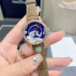 独家实拍，认准品质与细节女人的三大梦想之一，积家约会系列流星腕表 以珍稀工艺呈现变幻莫测的绚烂流星，蓝宝石玻璃，原装折叠扣！尺寸：33mm，厚10mm！
