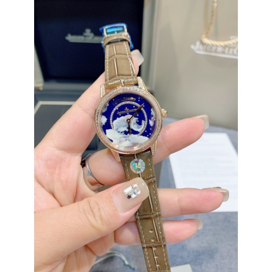 独家实拍,认准品质与细节女人的三大梦想之一,积家约会系列流星腕表 以珍稀工艺呈现变幻莫测的绚烂流星,蓝宝石玻璃,原装折叠扣!尺寸:33mm,厚10mm! 独家实拍,认准品质与细节女人的三大梦想之一,积家约会系列流星腕表 以珍稀工艺呈现变幻莫测的绚烂流星,蓝宝石玻璃,原装折叠扣!尺寸:33mm,厚10mm!