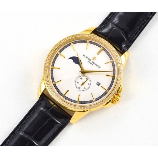 【 VACHERON CONSTANTIN 】江诗丹顿 贵族的艺术品!搭配进口机芯(0返修)台湾厂进口316精钢塑造!字面采用3D油压鱼鳞纹技术,立体感十足,搭配意大利进口小牛皮!耗时6个月打造壳身 堪称完美无缺,尺寸41mm。耐磨防刮蓝宝石双卜玻璃!超强防水50米!江诗丹顿历经风雨一直以来都是销量冠军,独特而奢华的设计风格广受好评,是成功魅力人士的首选,怒荐! 【 VACHERON CONSTANTIN 】江诗丹顿 贵族的艺术品!搭配进口机芯(0返修)台湾厂进口316精钢塑造!字面采用3D油压鱼鳞纹技术,立体感十足,搭配意大利进口小牛皮!耗时6个月打造壳身 堪称完美无缺,尺寸41mm。耐磨防刮蓝宝石双卜玻璃!超强防水50米!江诗丹顿历经风雨一直以来都是销量冠军,独特而奢华的设计风格广受好评,是成功魅力人士的首选,怒荐!
