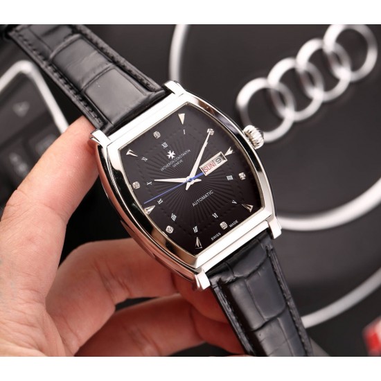 实物拍摄品牌：江诗丹顿 -Vacheron Constantin 酒桶型类型：[酷]男士腕表表壳：316精钢（做工优质）表带：进口小牛皮/316精钢（两种可选）机芯：原装进口8215全自动机械机芯（走时稳定）玻璃：高级强化镀膜镜面尺寸：直径41.5*43mm，厚度13mm