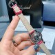 ★实拍 最新萧邦彩虹钻震撼来袭!萧邦快乐钻一直是女表中的翘楚,对萧邦这个系列的创意一直中毒很深,这款彩虹钻属于萧邦的高级珠宝系列!该腕表尺寸大小恰到好处 佩戴舒适!当时间遇见彩虹 玩转小清新 宝石闪耀着红橙黄绿青蓝紫等斑斓色彩 恰似添上曼妙多姿变化色彩精心挑选玲珑精巧的宝石组合镶嵌在一起 为腕表赋予了奇异光彩!女表彩虹圈 萧邦宝石美 不犹豫 果断入手吧! ★实拍 最新萧邦彩虹钻震撼来袭!萧邦快乐钻一直是女表中的翘楚,对萧邦这个系列的创意一直中毒很深,这款彩虹钻属于萧邦的高级珠宝系列!该腕表尺寸大小恰到好处 佩戴舒适!当时间遇见彩虹 玩转小清新 宝石闪耀着红橙黄绿青蓝紫等斑斓色彩 恰似添上曼妙多姿变化色彩精心挑选玲珑精巧的宝石组合镶嵌在一起 为腕表赋予了奇异光彩!女表彩虹圈 萧邦宝石美 不犹豫 果断入手吧!