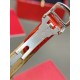 卡地亚-美国坦克-Cartier Tank Amricaine腕表,小号表款,三码合一。采用蓝宝水石晶镜面,瑞士石英机芯。原版开模,精钢表壳,八角形表冠,镶嵌一颗合成蓝色尖晶石,镀银表盘,剑形蓝钢指针,搭配原装光面折叠表扣,采用进口多色小牛皮。腕大表器优雅,深行受家青睐。表壳尺寸:34.80 x 19.00毫米。 卡地亚-美国坦克-Cartier Tank Amricaine腕表,小号表款,三码合一。采用蓝宝水石晶镜面,瑞士石英机芯。原版开模,精钢表壳,八角形表冠,镶嵌一颗合成蓝色尖晶石,镀银表盘,剑形蓝钢指针,搭配原装光面折叠表扣,采用进口多色小牛皮。腕大表器优雅,深行受家青睐。表壳尺寸:34.80 x 19.00毫米。