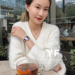 实拍《YF》萧邦（五钻小号无日历）HAPPY DIAMONDS 七彩圣诞主题 符合接下来圣诞跨年的气氛 每一颗钻石都是最好的礼物 心向自由 与快乐不期而遇。