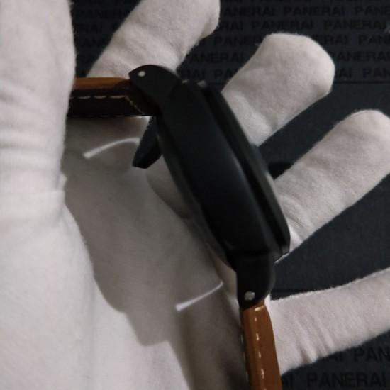 沛纳海精品男士机械表，热卖款PAM00386，直径44mm,厚度15mm,316L精钢黑壳，高硬度矿物质玻璃，复古磨砂疯马皮，装配海鸥全自动机芯。尊贵典范，时尚追求！欢迎转载！[害羞][害羞]