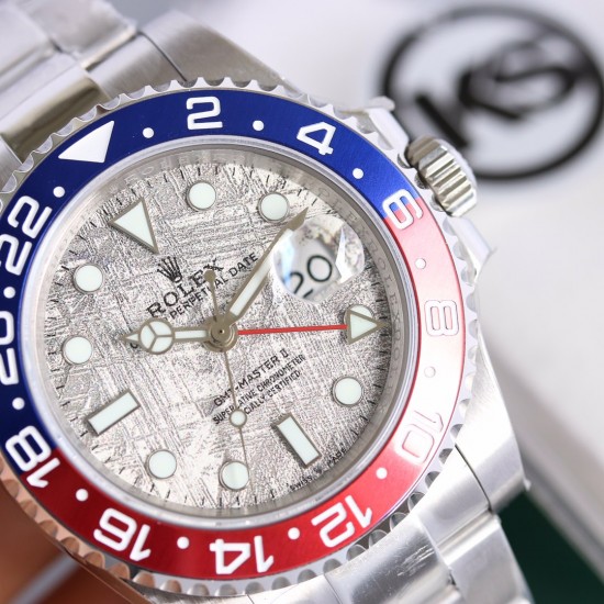 顶级做工KS出品:新款ROLEX劳力士格林尼治型ll系列m126719blro-0002腕表!【表镜】抗刮损蓝水晶玻璃,防反光凸透式放大日历窗【表壳】上链表冠,旋入式三扣锁三重防水系统【机芯】稳定复刻2836自动机械机芯、【表带】蚝式三节表链【尺寸】40x13mm,蓝宝石镜面,超强夜光,折叠扣,防水大于100米 顶级做工KS出品:新款ROLEX劳力士格林尼治型ll系列m126719blro-0002腕表!【表镜】抗刮损蓝水晶玻璃,防反光凸透式放大日历窗【表壳】上链表冠,旋入式三扣锁三重防水系统【机芯】稳定复刻2836自动机械机芯、【表带】蚝式三节表链【尺寸】40x13mm,蓝宝石镜面,超强夜光,折叠扣,防水大于100米