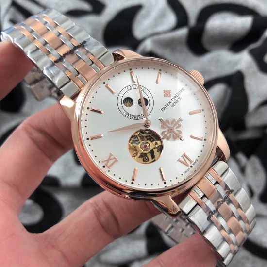 实物拍摄品牌：百达翡丽-PATEK PHILPPE 类型：[酷]男士腕表表壳：316精钢（做工优质）表带：进口小牛皮/316精钢(两种可选)机芯：高级定制全自动机械机芯(走时稳定)材料：高级强化镀膜镜面尺寸：直径40mm 厚度12.5mm