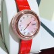★实拍 伯爵-PIAGET,时尚石英女款,来自Possession系列诚意推荐,魅力十足的臻品采用瑞士石英机芯,蓝宝石水晶玻璃镜面,表圈可360度旋转,在不经意的旋转之间带来不同的好心情灵动搭配,转动间,专属于你独一无二的个性造型耀目而生有光圈、单排钻和双排钻任性选择!表壳直径34mm厚度8mm。 ★实拍 伯爵-PIAGET,时尚石英女款,来自Possession系列诚意推荐,魅力十足的臻品采用瑞士石英机芯,蓝宝石水晶玻璃镜面,表圈可360度旋转,在不经意的旋转之间带来不同的好心情灵动搭配,转动间,专属于你独一无二的个性造型耀目而生有光圈、单排钻和双排钻任性选择!表壳直径34mm厚度8mm。