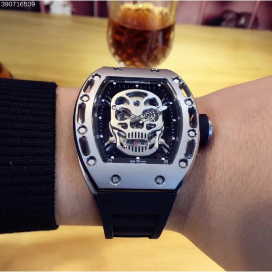 Richard Mille 】理查RM052颅骨腕表全新延续特别版金鬼款 骷髅头图案更惊悚炫酷抢眼敖,装置原装进口机械机芯,沿用高度纯钢铸造壳身,注重每一处细节,尺寸43mmx50mm 开拓新款式啦!让您更加贴心满意的享受视觉和品质的追求!商品规格:默认规格 Richard Mille 】理查RM052颅骨腕表全新延续特别版金鬼款 骷髅头图案更惊悚炫酷抢眼敖,装置原装进口机械机芯,沿用高度纯钢铸造壳身,注重每一处细节,尺寸43mmx50mm 开拓新款式啦!让您更加贴心满意的享受视觉和品质的追求!商品规格:默认规格
