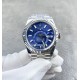 (严选)劳力士Rolex Sky-Dweller 天行者,尺寸42MM,沉稳可靠、雍容大度!表圈采用劳力士Ring Command三角坑纹,旋转外圈可调转月份功能!抗刮损蓝宝石水晶,防反光凸透式放大日历窗!有五珠联动表带,也有蚝式三排链节 !蚝式摺扣配5毫米易调链节伸展系统【表盘】放射太阳纹理,刻度12小窗口红点月 份显示【机芯】搭载全自动机械9001机芯【功能】日期显示 月份显示 年历显示 双时区!zf 厂出品,出货实拍 (严选)劳力士Rolex Sky-Dweller 天行者,尺寸42MM,沉稳可靠、雍容大度!表圈采用劳力士Ring Command三角坑纹,旋转外圈可调转月份功能!抗刮损蓝宝石水晶,防反光凸透式放大日历窗!有五珠联动表带,也有蚝式三排链节 !蚝式摺扣配5毫米易调链节伸展系统【表盘】放射太阳纹理,刻度12小窗口红点月 份显示【机芯】搭载全自动机械9001机芯【功能】日期显示 月份显示 年历显示 双时区!zf 厂出品,出货实拍
