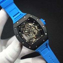 理查德米勒【Richard Mille】最新特别版，颜色调到非常完美  专业打造 顶级版本RM055 一直爆炸款式的表现，无表盘设计，镂空机芯可以从正面和底面均能一览无余，让你爱不释手！卓越品质。造型霸气不羁，独一无二般的感觉，具有震撼人心的魅力。