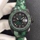 劳力士Rolex Daytona翡翠夜光全碳纤维GMT横空出世 这款获得天文台认证的首款全碳纤维GMT搭载2836全自动机械 蓝宝石抗刮损水晶镜面 碳纤维字面 完美复刻 原装同步橡树胶带 原装扣 更加柔软舒适 方便佩戴 爱不释手的劳力士GMT 品不完的一劳永逸!!! 劳力士Rolex Daytona翡翠夜光全碳纤维GMT横空出世 这款获得天文台认证的首款全碳纤维GMT搭载2836全自动机械 蓝宝石抗刮损水晶镜面 碳纤维字面 完美复刻 原装同步橡树胶带 原装扣 更加柔软舒适 方便佩戴 爱不释手的劳力士GMT 品不完的一劳永逸!!!