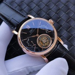 新品IWC万国自动陀飞轮原厂尺寸43mm*12.5mm，采用高透光蓝宝玻璃进口小牛皮动能显示最高7天，24小时显示商务休闲两不误，成功人士标配