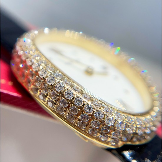 Baignoire de Cartier W:25mm L:32mmBaignoire de Cartier 卡地亚Baignoire1920#浴缸1920系列,进口瑞士石英机芯。316L精钢表壳表扣。整体5A莫桑石镶嵌,淬火钢蓝指针,拱形水晶镜面。表壳尺寸:宽度25mm长度32mm Baignoire de Cartier W:25mm L:32mmBaignoire de Cartier 卡地亚Baignoire1920#浴缸1920系列,进口瑞士石英机芯。316L精钢表壳表扣。整体5A莫桑石镶嵌,淬火钢蓝指针,拱形水晶镜面。表壳尺寸:宽度25mm长度32mm