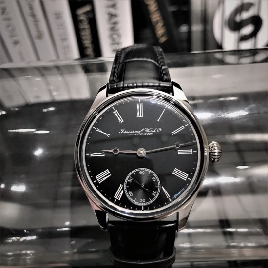 IWC万国系列：葡萄牙经典琼斯之剑尺寸：44mm 机芯：原装复刻手动上链机芯表壳材质：不绣精钢三度防水!   原装开模!原装复刻锅盖型强化玻璃!