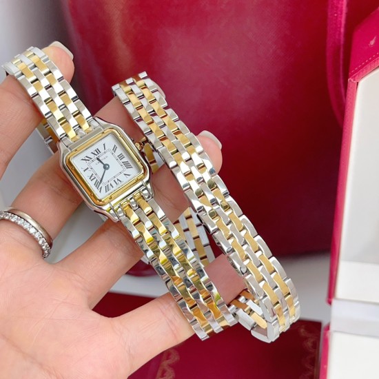 Panthre de Cartier / double chain Width 22mm.Length 30mm. Chain length 44cm卡地亚猎豹系列腕表/双圈表链宽度22mm 长度30mm 链条长度44cm瑞士进口石英机芯,316L精钢表壳表链。蓝晶石表冠,蓝宝石镜面,淬火钢蓝指针,双圈环绕链条,便捷珠宝扣。 Panthre de Cartier / double chain Width 22mm.Length 30mm. Chain length 44cm卡地亚猎豹系列腕表/双圈表链宽度22mm 长度30mm 链条长度44cm瑞士进口石英机芯,316L精钢表壳表链。蓝晶石表冠,蓝宝石镜面,淬火钢蓝指针,双圈环绕链条,便捷珠宝扣。