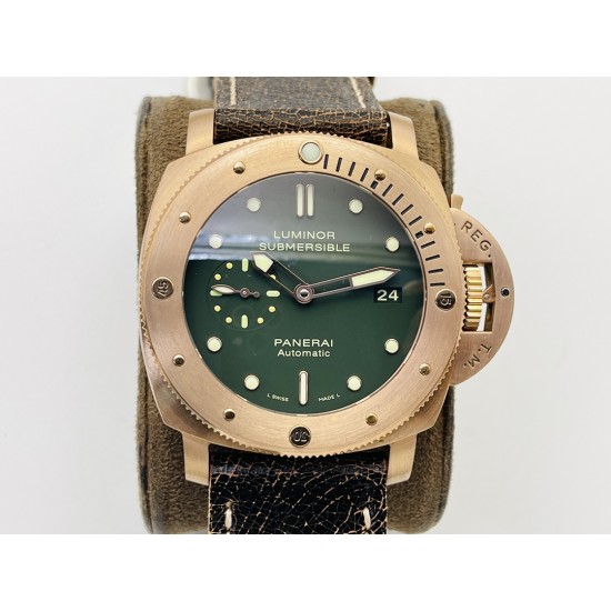 【VS Factory2023墙裂推荐 新力作】V2升级版 VS沛.纳海 Pam382 机芯功能升级:1⃣️时针单独调时,通过时针调历。2⃣️机芯背透 :摆轮与正品一致 螺丝孔位95%以上接近正品。3⃣️直径47毫米!4⃣️搭载定制版自动上链机芯!5⃣️大家常说硬汉风格什么的,我觉得青铜382才是最最硬汉的沛纳海,不光在造型上够钢猛,青铜材质更是在经过岁月洗礼后变得不一样,有经历,有故事,有一种沧桑感,这才是真正的硬汉!敢死队同款哦!VS Factory匠心之作 值得您拥有! 【VS Factory2023墙裂推荐 新力作】V2升级版 VS沛.纳海 Pam382 机芯功能升级:1⃣️时针单独调时,通过时针调历。2⃣️机芯背透 :摆轮与正品一致 螺丝孔位95%以上接近正品。3⃣️直径47毫米!4⃣️搭载定制版自动上链机芯!5⃣️大家常说硬汉风格什么的,我觉得青铜382才是最最硬汉的沛纳海,不光在造型上够钢猛,青铜材质更是在经过岁月洗礼后变得不一样,有经历,有故事,有一种沧桑感,这才是真正的硬汉!敢死队同款哦!VS Factory匠心之作 值得您拥有!