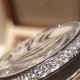 实拍 Breguet-宝玑那不勒斯皇后系列! 史上最强最美 超薄 最新升级版本 绝对值得拥有的一款 正品一致的拉丁料绢表带 蓝宝石拱桥弧形玻璃 表盘用天然白色珍珠母贝 阿拉伯数字时符 经典的蓝钢宝玑指针 6点位设有一颗水滴形钻石 机芯是586/1自动上链机 我们一直正品完美复刻 那不勒斯皇后款 绝对的女神气质名媛款 最重要的是百搭得来不失少女心 必入款❗带上一秒变女神,各种派对,晚会,聚会,约会,发布会,让你BlingBling。 实拍 Breguet-宝玑那不勒斯皇后系列! 史上最强最美 超薄 最新升级版本 绝对值得拥有的一款 正品一致的拉丁料绢表带 蓝宝石拱桥弧形玻璃 表盘用天然白色珍珠母贝 阿拉伯数字时符 经典的蓝钢宝玑指针 6点位设有一颗水滴形钻石 机芯是586/1自动上链机 我们一直正品完美复刻 那不勒斯皇后款 绝对的女神气质名媛款 最重要的是百搭得来不失少女心 必入款❗带上一秒变女神,各种派对,晚会,聚会,约会,发布会,让你BlingBling。