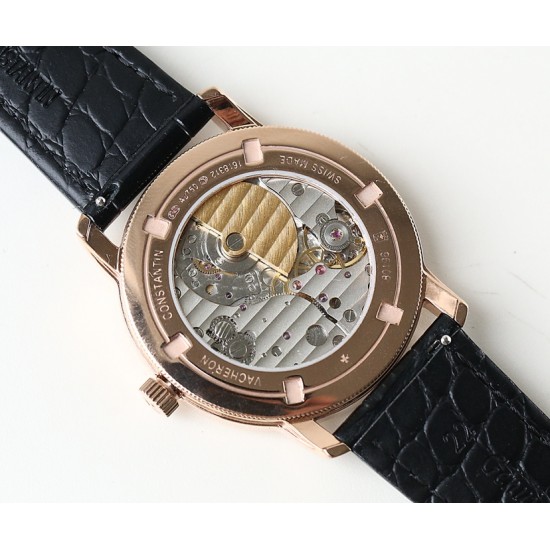 LS精品 新款江诗丹顿上市,外壳采用316L精钢打磨而成,耐磨防刮,字面刻度采用真正的圆珠丁,都是人工镶嵌而成,并非普通的刻度,立体感更强。皮带是舒适柔软的牛皮制作而成。玻璃是蓝宝石玻璃,防刮,通透性也是杠杠的。机芯采用的是进口5000机芯,摆幅28800,并且加入珍珠陀,更加漂亮简约。 LS精品 新款江诗丹顿上市,外壳采用316L精钢打磨而成,耐磨防刮,字面刻度采用真正的圆珠丁,都是人工镶嵌而成,并非普通的刻度,立体感更强。皮带是舒适柔软的牛皮制作而成。玻璃是蓝宝石玻璃,防刮,通透性也是杠杠的。机芯采用的是进口5000机芯,摆幅28800,并且加入珍珠陀,更加漂亮简约。