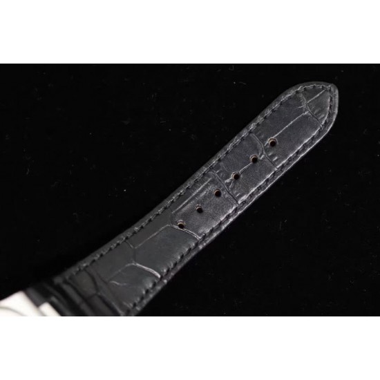 【“薄”大精深 从“芯”出发】全新升级V2版本 PATEK 。PHILPPE——鹦鹉螺5711/1A系列强势回归。1：1全新开模修正三件套壳 厚度仅9mm，修正了以往偏厚的现象，使之佩戴更贴合手腕。搭载全新定制版9015改原装CaI.324 S C洗花机芯。突破了无加夹板的情况下摆轮位置同步正品！定制级的人体工程学表带 修正了表带的铰链部分...[更多]