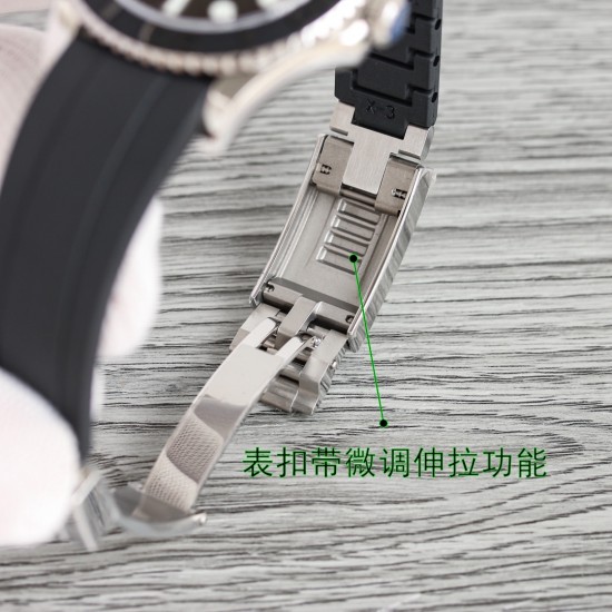 C厂 劳力士 ROLEX FC1 游艇名仕YACHT-MASTER 42mm 新品白游艇。正品开模，双向旋转外圈，不再松松垮垮，力度手感正品调教；亚洲手腕尺寸橡胶胶带按正品工艺包覆金属片，搭载2824全自动机械机芯 持久耐用且舒服；表壳上的钢印跟正品一样，不是普通刻字