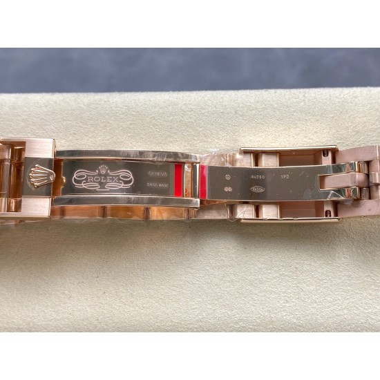 新品!ROLEX 劳力士 铁虎眼石表盘,每一片表盘都不同纹路(虎眼石,红碧玉和赤铁矿三种材质混合在一起,呈现出独特的金黄色和橙色的光泽)格林尼治GMT 3285一体机72小时储能 圈口过渡无痕,贵金属钢印扣子! 新品!ROLEX 劳力士 铁虎眼石表盘,每一片表盘都不同纹路(虎眼石,红碧玉和赤铁矿三种材质混合在一起,呈现出独特的金黄色和橙色的光泽)格林尼治GMT 3285一体机72小时储能 圈口过渡无痕,贵金属钢印扣子!