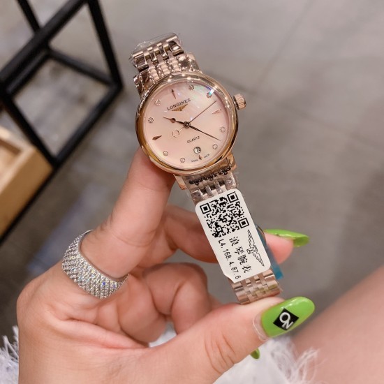 爆款浪琴女表316精钢表带 进口石英机芯（精准）耐磨蓝光玻璃。尺寸：女直径30mm厚10mm