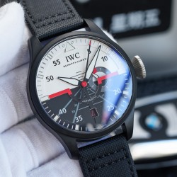 技术引领时尚 万国典范 大飞新品 IWC 概念表特别版 【表壳】腕表数据46mm.与原装一致，采用高科技强化316精钢【字面】采用飞机引擎形状.菱角切工形状工序、上下不同版层配合十分艰难，在精湛技艺和强大的耐心，使之显现凸出的立体感。【表镜】蓝宝石水晶玻璃表镜，双面蓝色高透镀膜。工艺吻合原装，通透度直逼正品。新款必属精品 敬请各路表友品鉴 ⚠️请认准独家品质