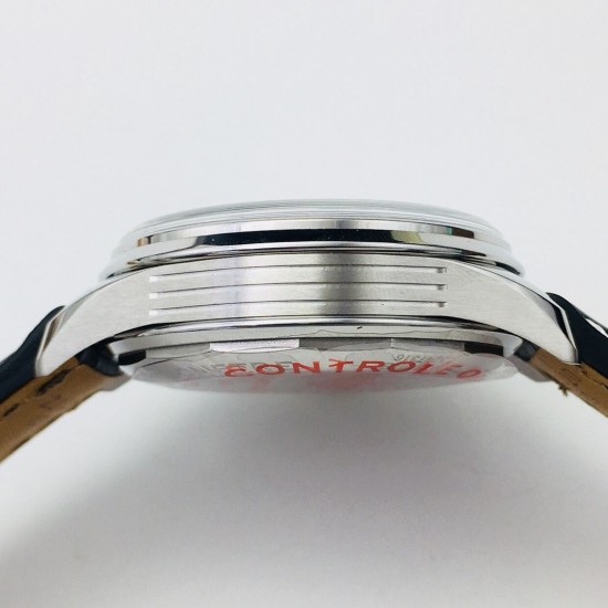 GF新品百年灵璞雅B01计时腕表Premier B01 Chronograph (吴彦祖同款)材质: 316L精钢直径: 42毫米厚度: 13.65毫米表镜: 锅盖弧面蓝宝石,双面防眩处理表底: 旋入式精钢,透明蓝宝石表冠: 非旋入式,双密封垫机芯:Asia-7750机芯GF出品,复刻首选! GF新品百年灵璞雅B01计时腕表Premier B01 Chronograph (吴彦祖同款)材质: 316L精钢直径: 42毫米厚度: 13.65毫米表镜: 锅盖弧面蓝宝石,双面防眩处理表底: 旋入式精钢,透明蓝宝石表冠: 非旋入式,双密封垫机芯:Asia-7750机芯GF出品,复刻首选!